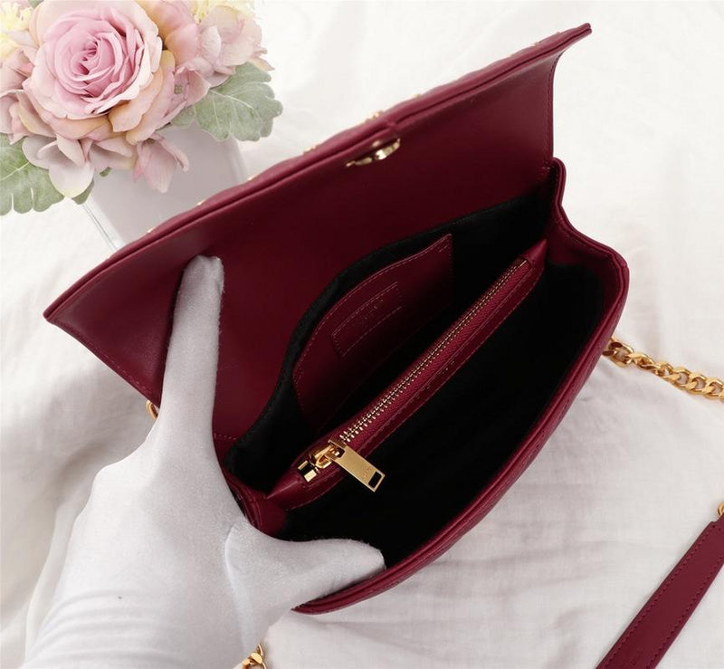 Amelia - YSL Bag - 2797