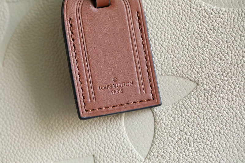 Fan Fashion Lu-Vi bags - 8658