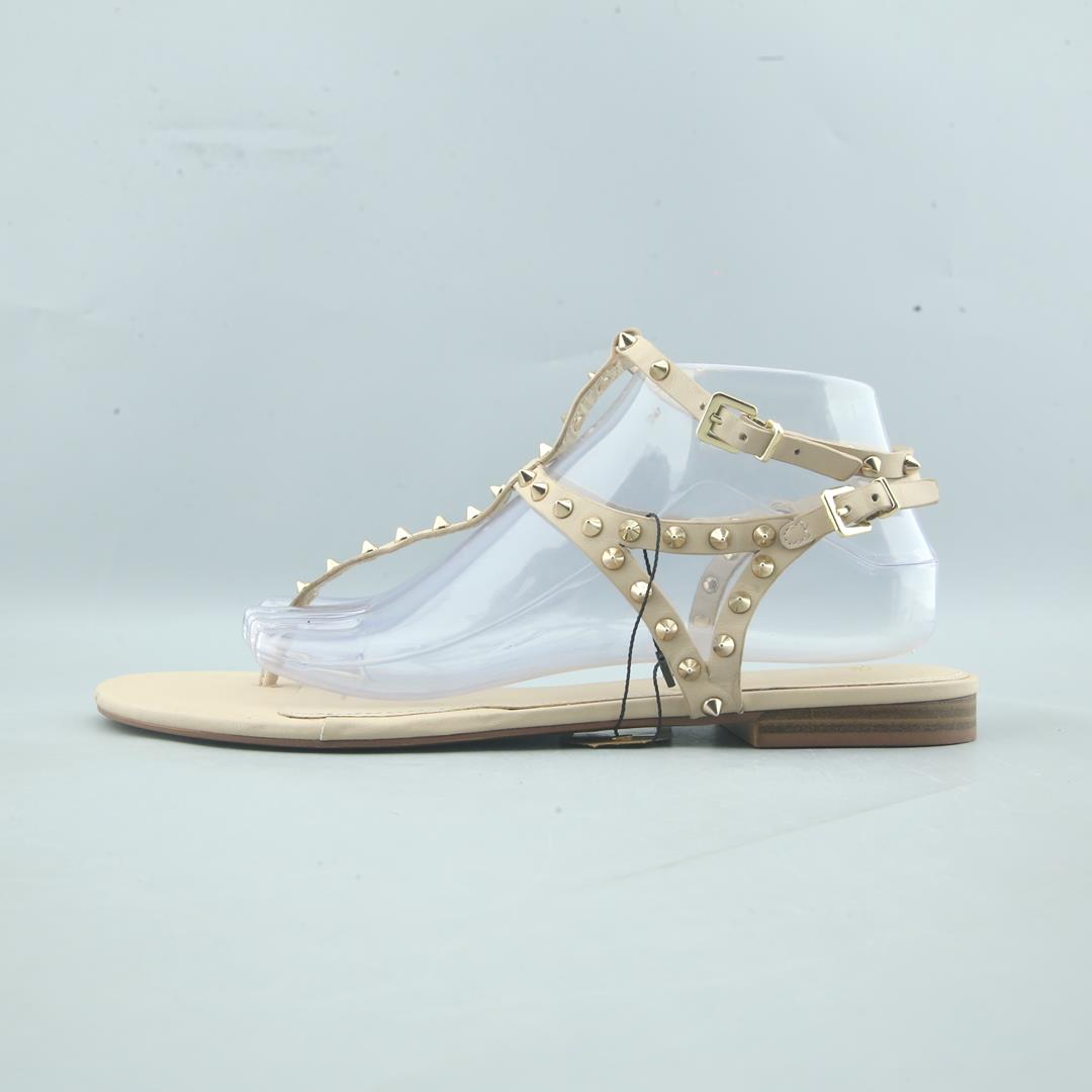 ZARA. .