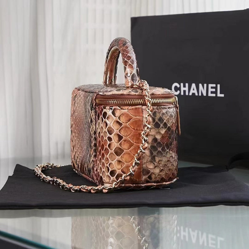 Wellow Bags - Chanel - Bags  - 170
