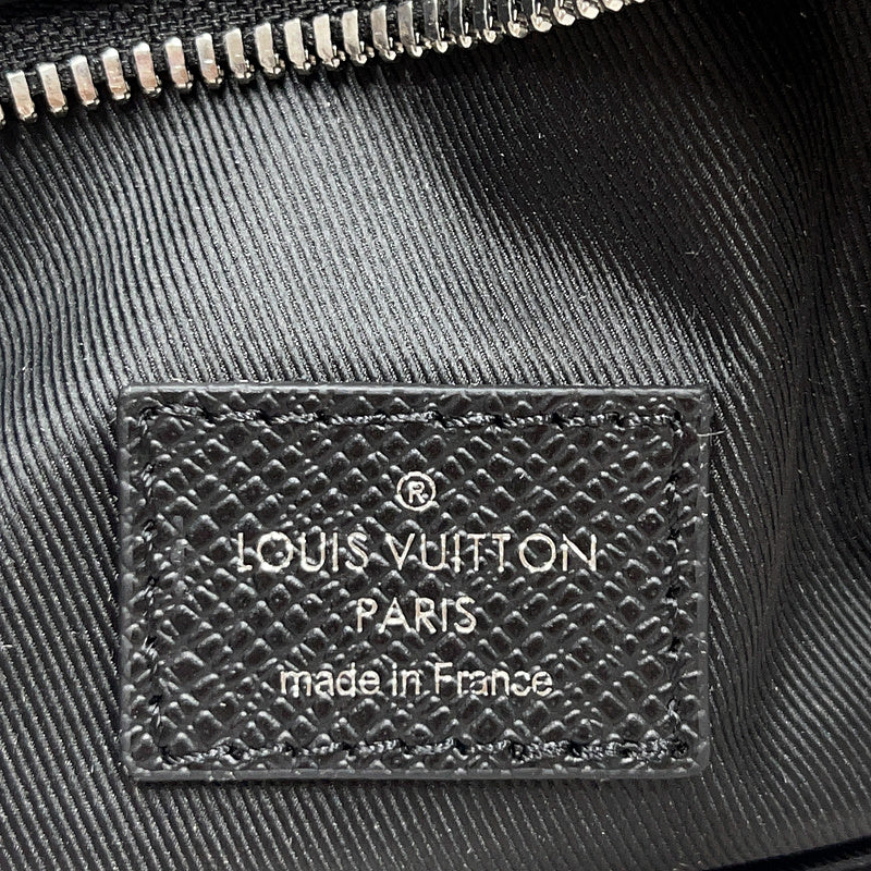 Fan Fashion Lu-Vi bags - 9596