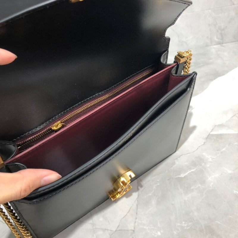 Amelia - YSL Bag - 4059