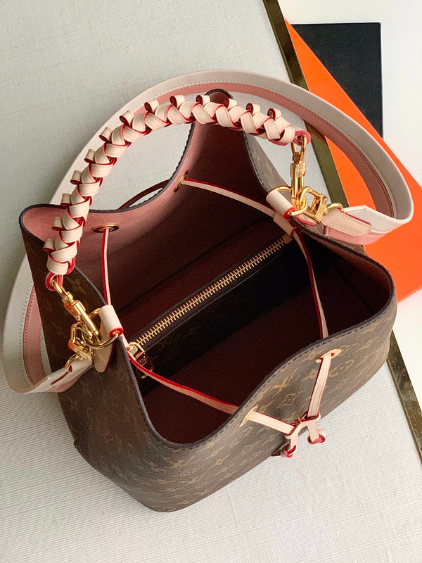 Fan Fashion Lu-Vi bags - 17751