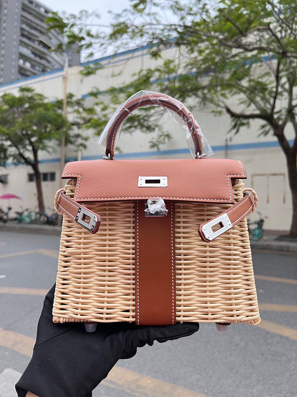 Amelia - HMS Bags - 1815