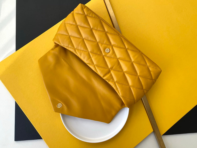 Amelia - YSL Bag - 3707