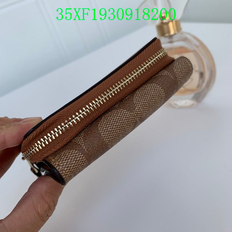 Amelia - CAH Wallet - 068