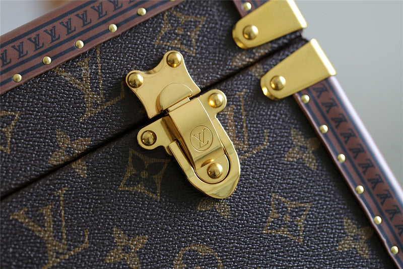 Fan Fashion Lu-Vi bags - 9521