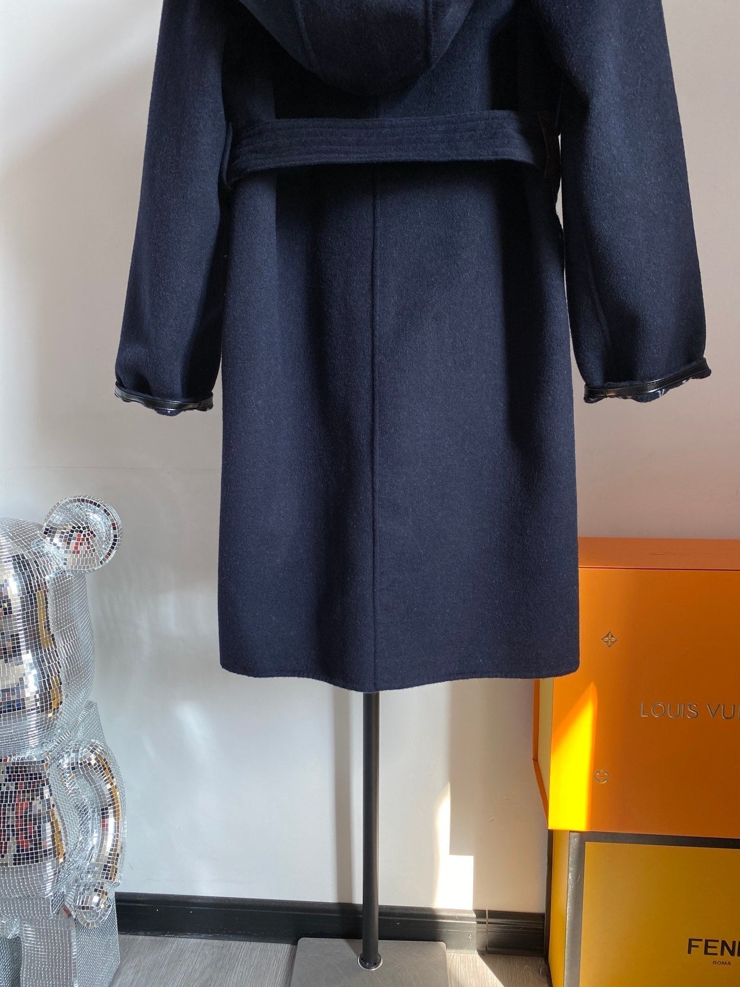 Luxury Louis Vuitton  Wrap Coat 042