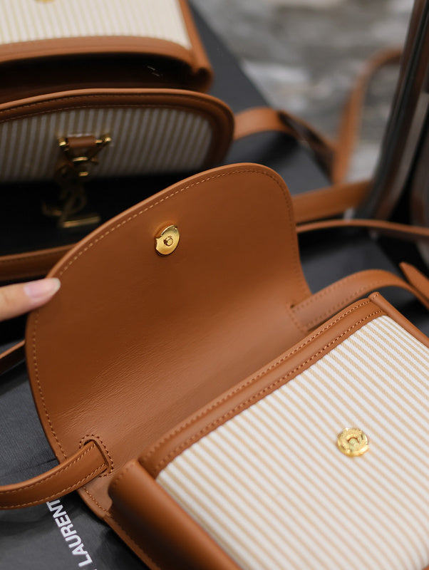 Amelia - YSL Bag - 1789