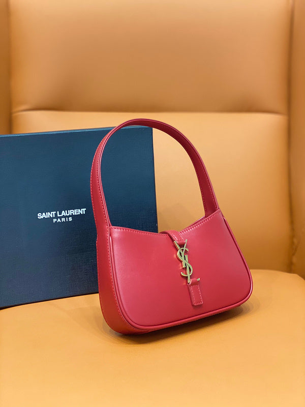 Amelia - YSL Bag - 1983