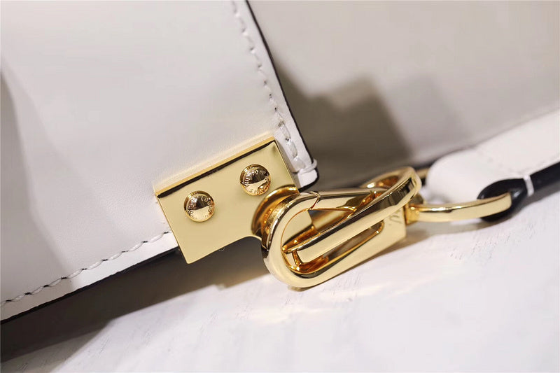 Fan Fashion Lu-Vi bags - 8129