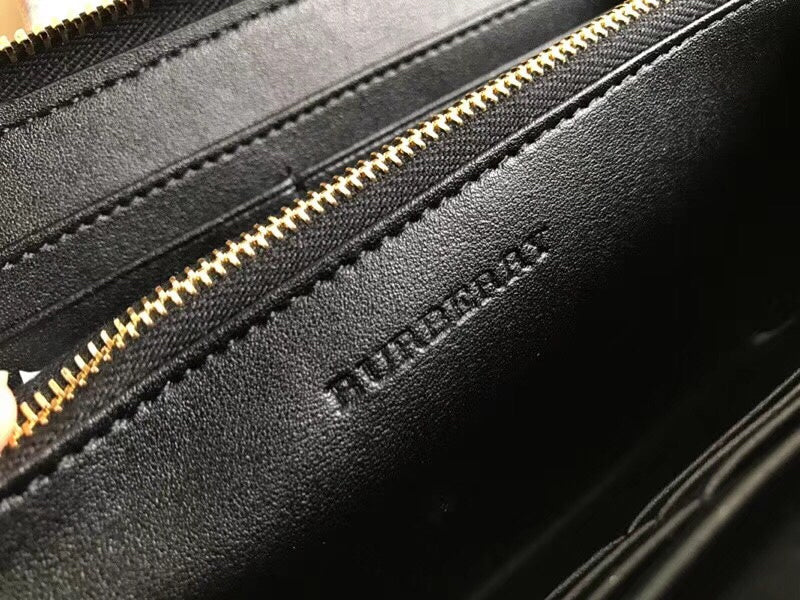 Burberry Bags - Bagsattire   397