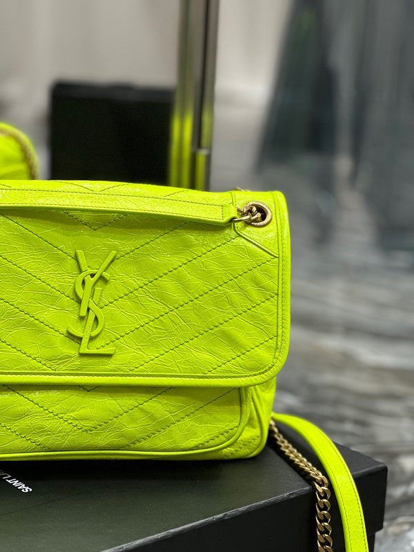 Amelia - YSL Bag - 1971