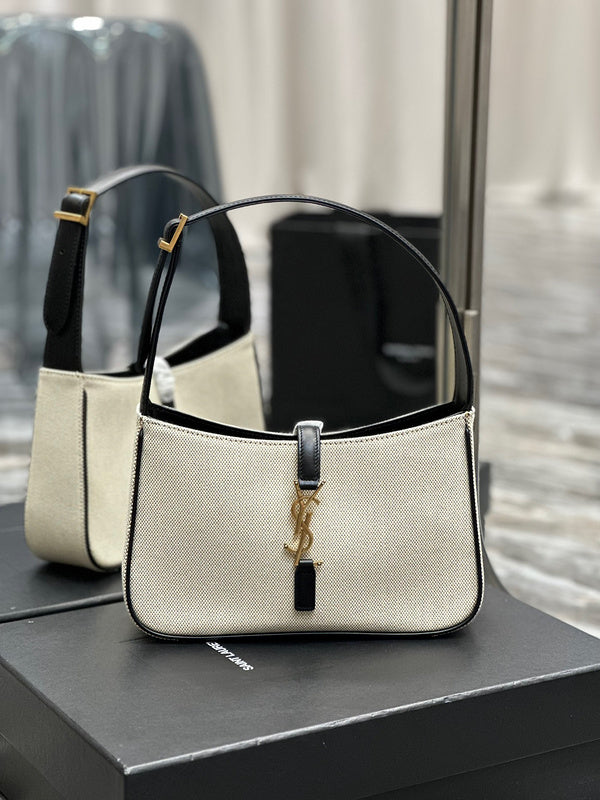 Amelia - YSL Bag - 3991