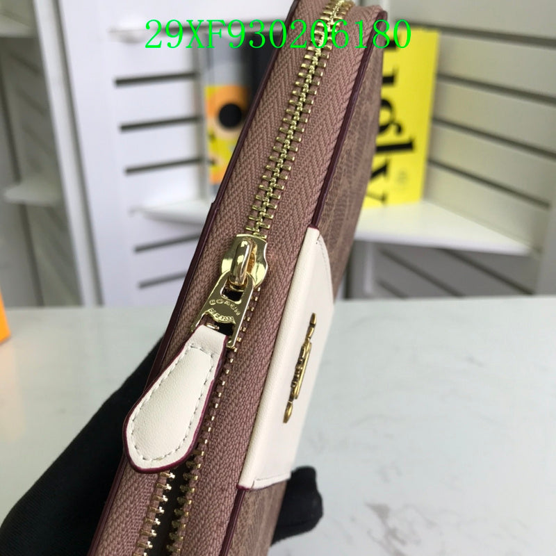 Amelia - CAH Wallet - 013