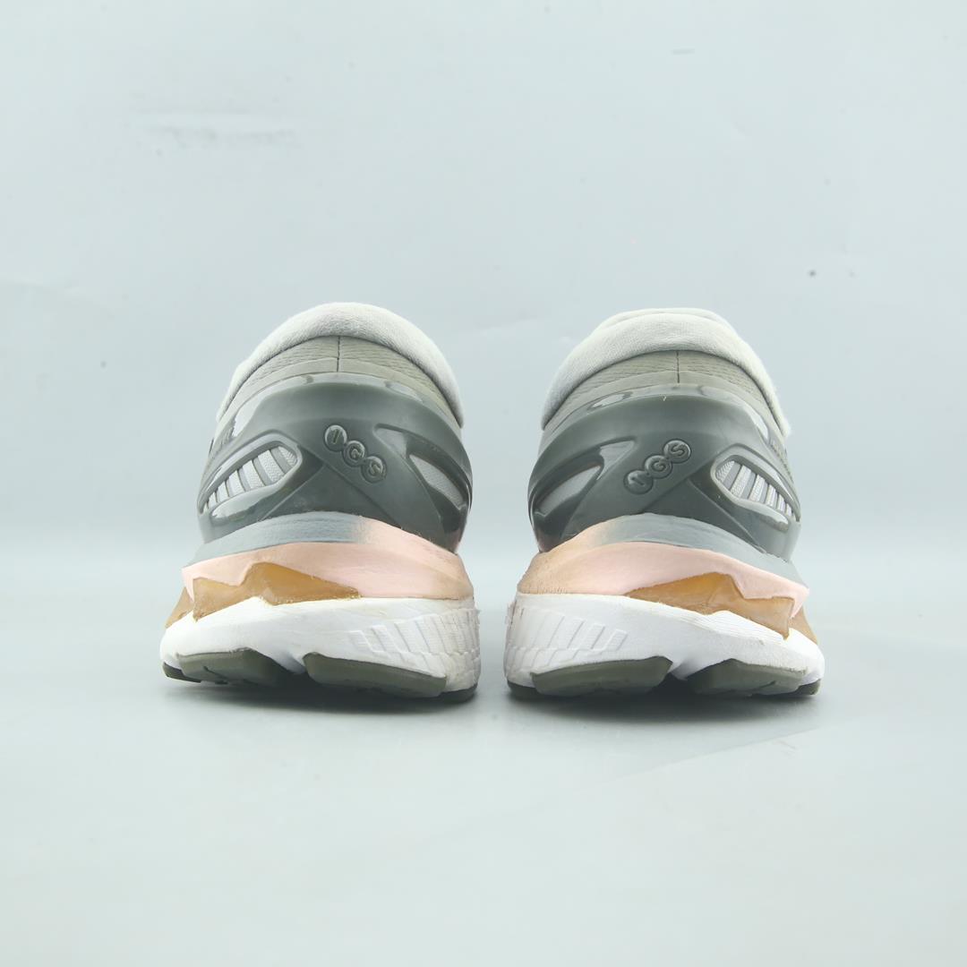 ASICS GEL KAYANO 27