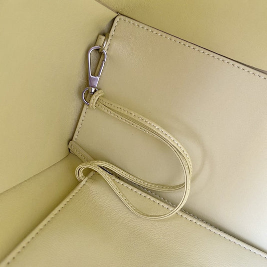 BV Arco Tote Bag For Women 16.14in/41AmeliaIn Yellow Ice Cream 609175VCQC27450
