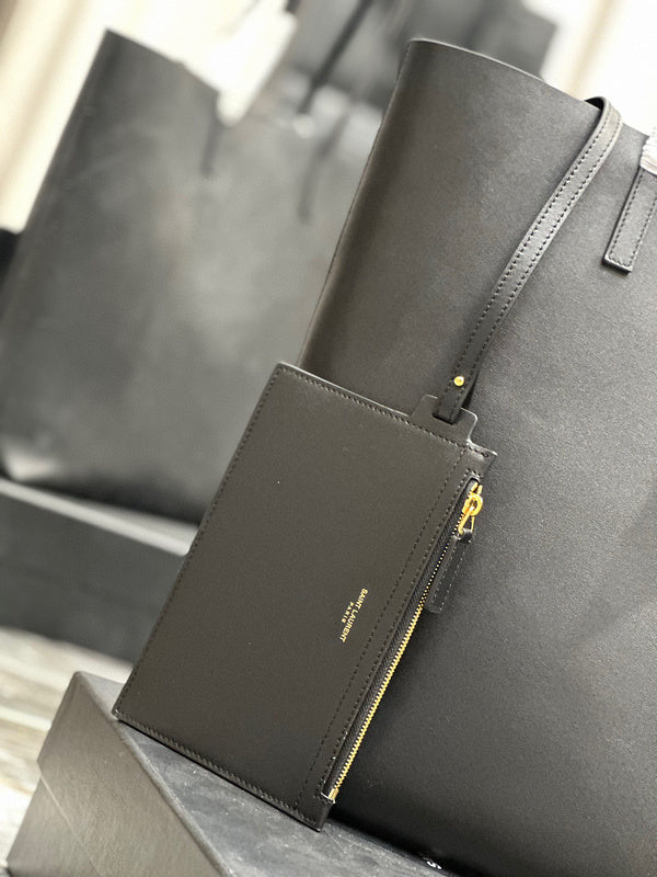 Amelia - YSL Bag - 3951