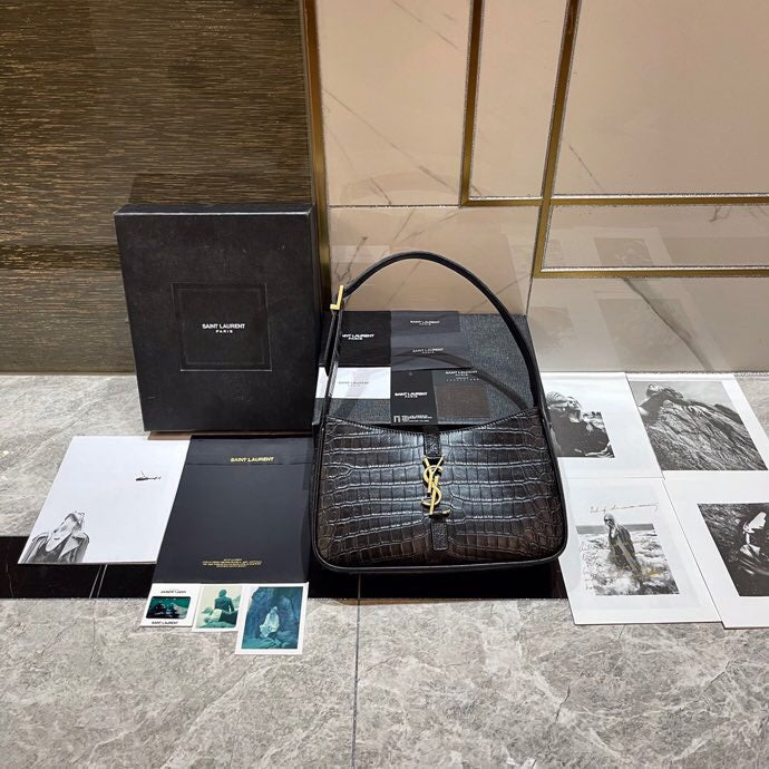 Amelia - YSL Bag - 3600