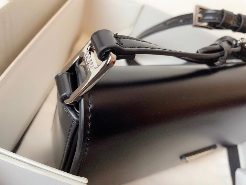 Amelia- PRDA  LUXURY BAGS - 580