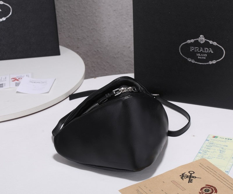 Barnes-Bags - Prada Bags - 793