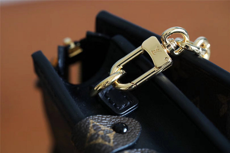 Fan Fashion Lu-Vi bags - 8200