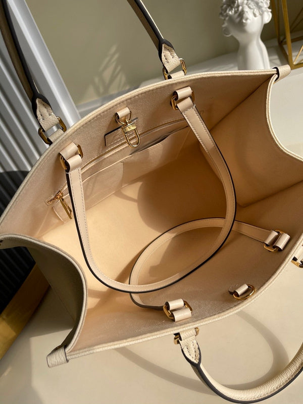 Fan Fashion Lu-Vi bags - 17163
