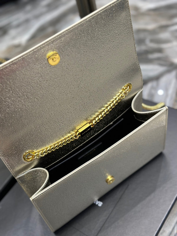 Amelia - YSL Bag - 1917