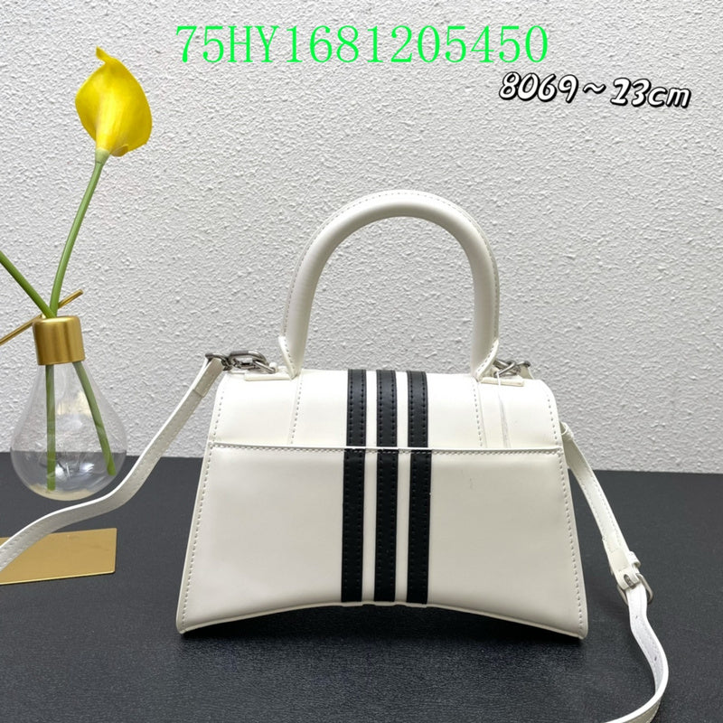 Amelia - BGA Bags - 1946