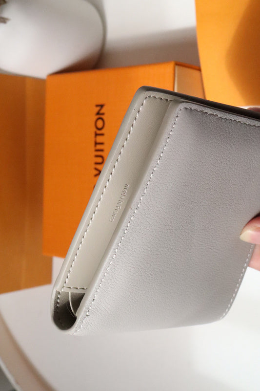 Amelia- LOV  Luxury  Wallets - 640
