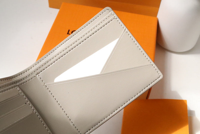Amelia- LOV  Luxury  Wallets - 640
