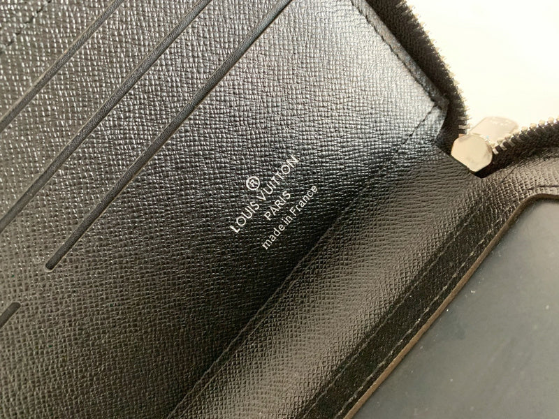 Amelia- LOV  Luxury  Wallets - 681