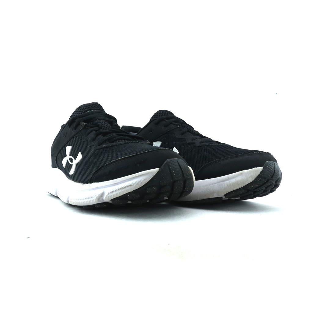 UNDER ARMOUR  ASSERT 10