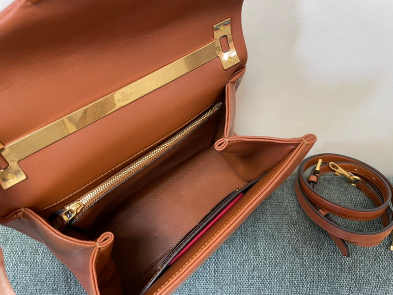 VAL LUXURY BAGS - FOR FASHION LOVERS  AFFORDABLE LUXURY BAGS- 742