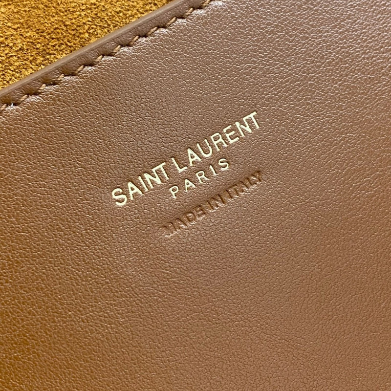 Amelia - YSL Bag - 2048