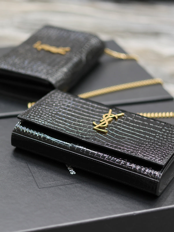 Amelia - YSL Bag - 1817