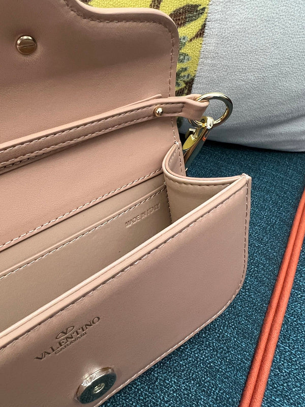 Amelia's Bag Gallery - VEL Bags - 249