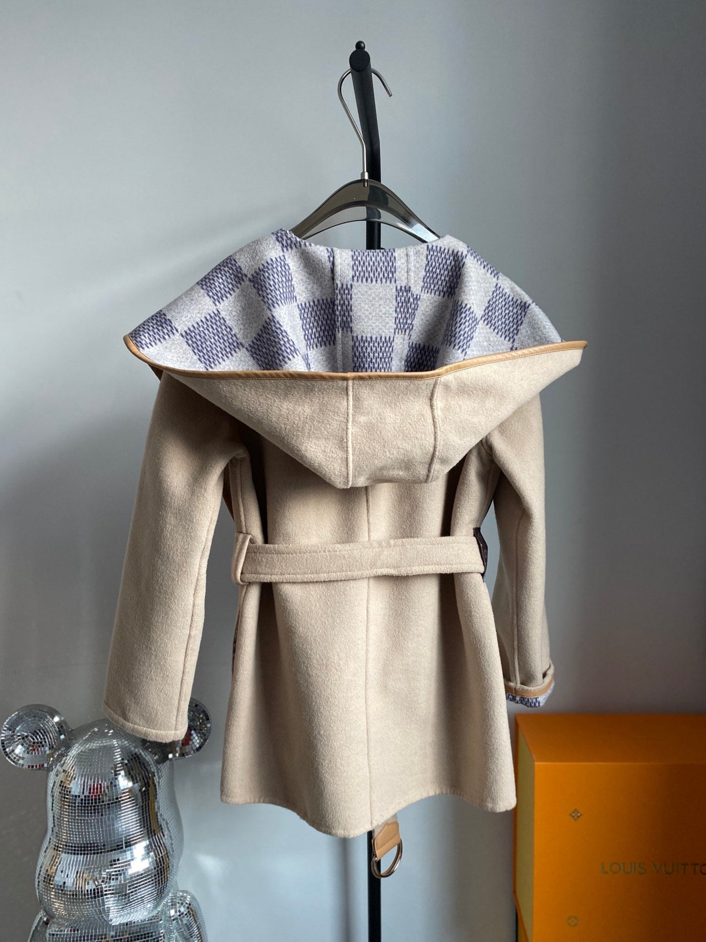 Luxury Louis Vuitton  Wrap Coat 026