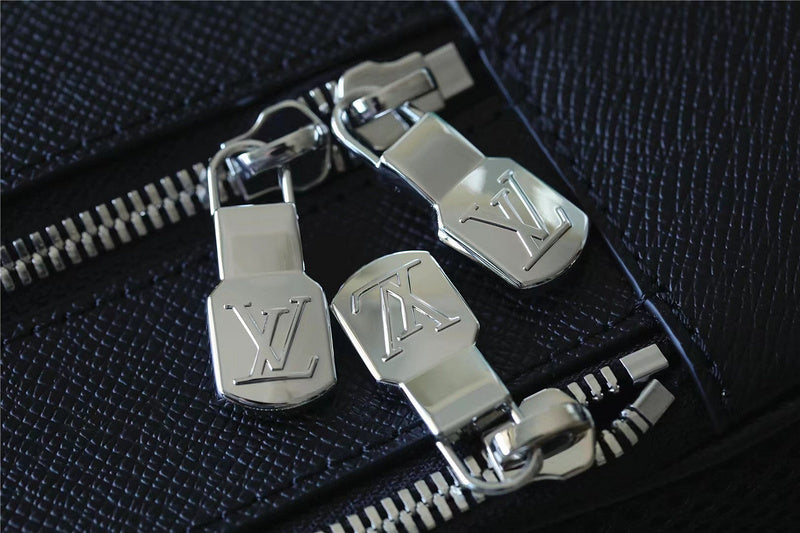 Fan Fashion Lu-Vi bags - 9596