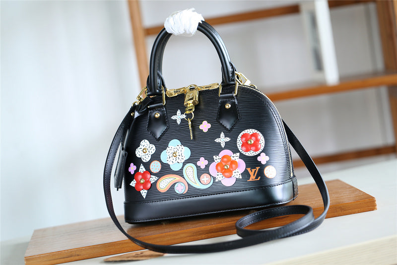 Amelia - LOV Lady Bags - 1896