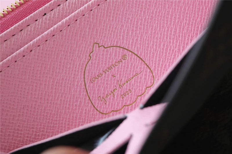 Fan Fashion Lu-Vi bags - 8753