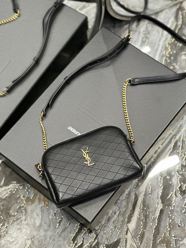 Amelia - YSL Bag - 1936