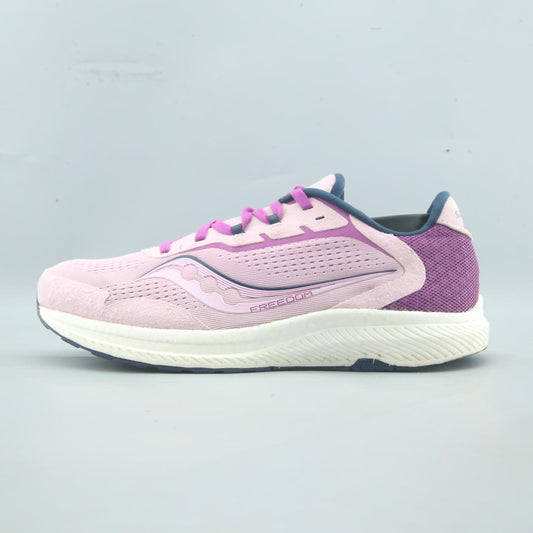 SAUCONY FREEDOM 4