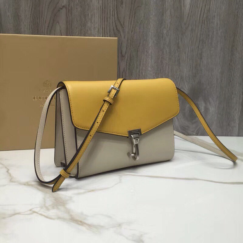 Burberry Bags - Bagsattire   735