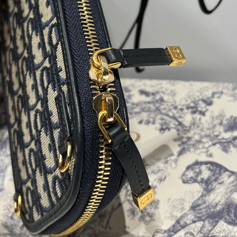 Amelia - DOR Wallets - 026