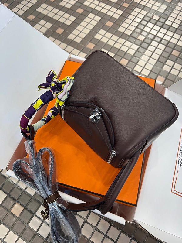 Amelia - HMS Bags - 1603