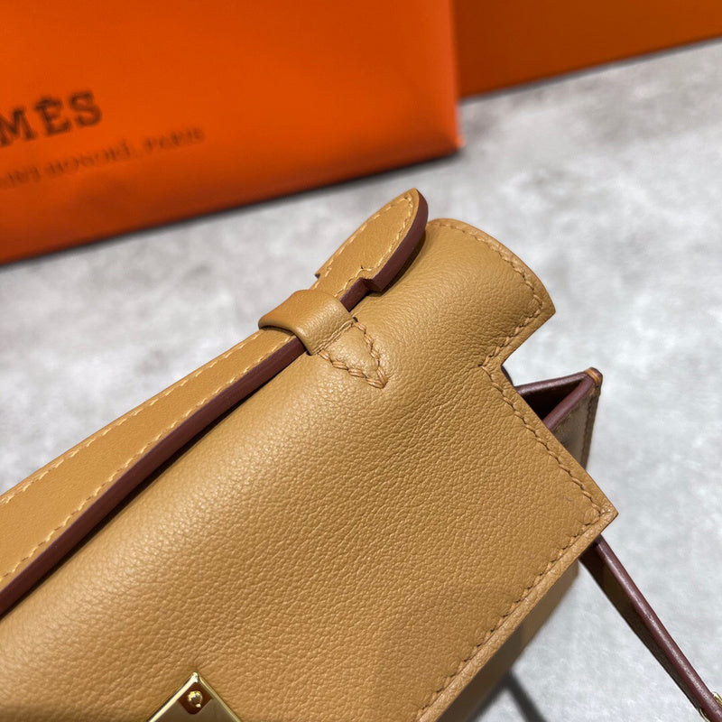 Amelia - HMS Bags - 1645