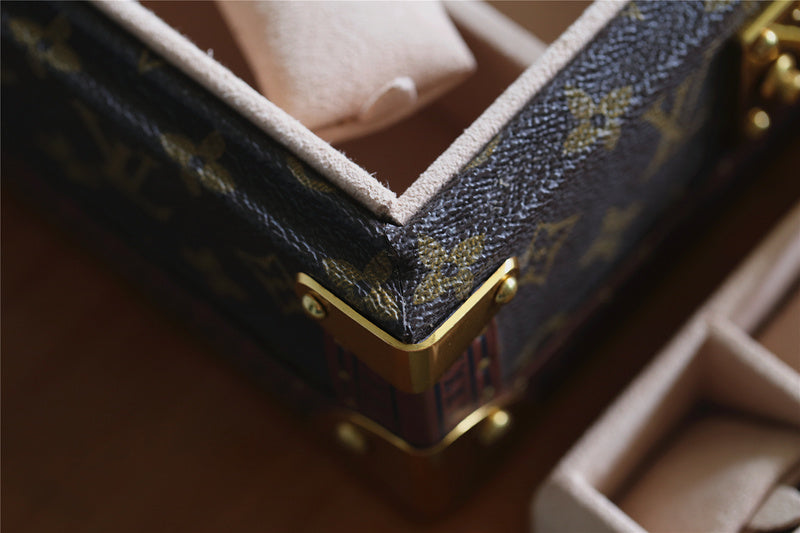Fan Fashion Lu-Vi bags - 9539