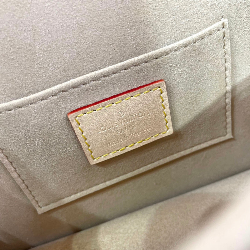 Amelia - LOV Lady Bags - 004