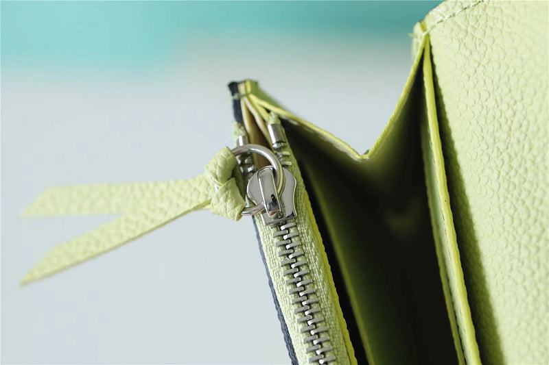 Fan Fashion Lu-Vi bags - 8704